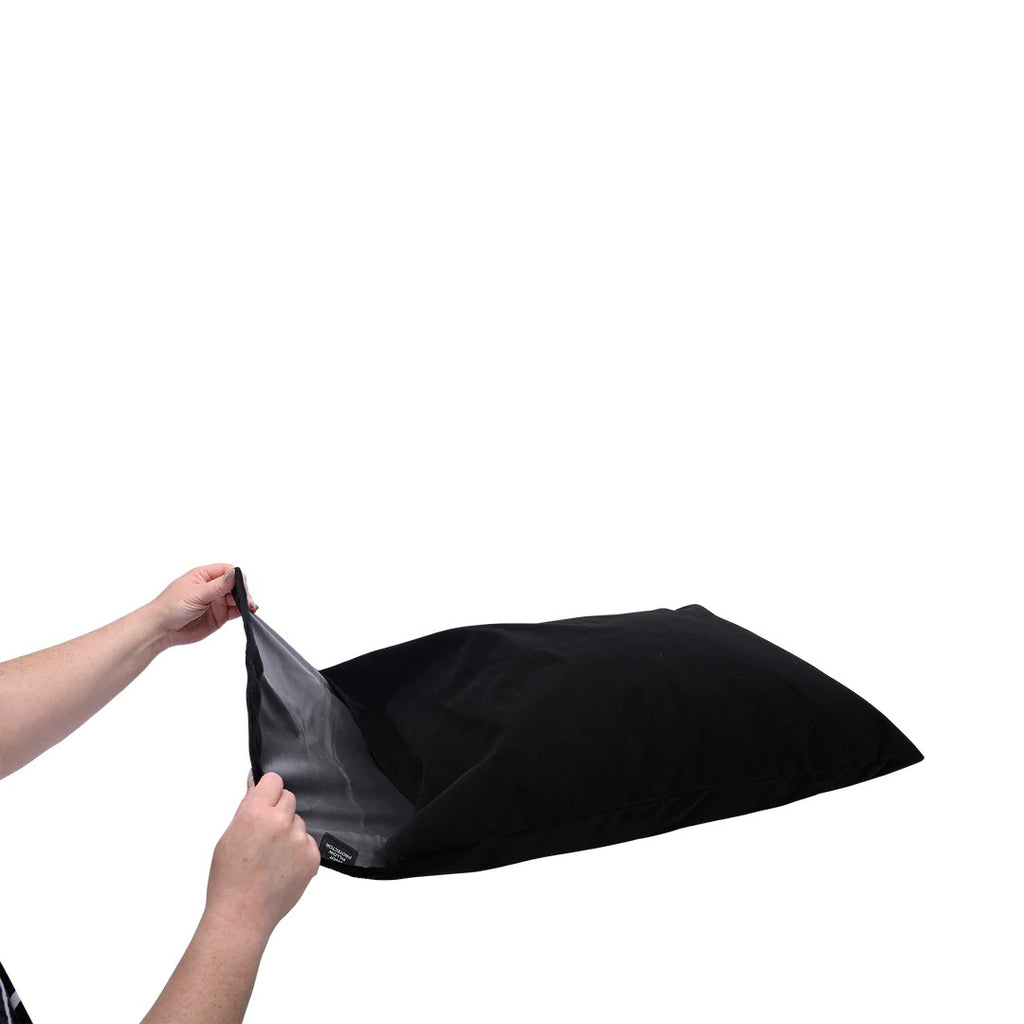 Sportsheets Black Pivot Pillow Protector